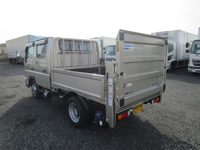 三菱 キャンター 2RG-FBA20(2WD)の写真3