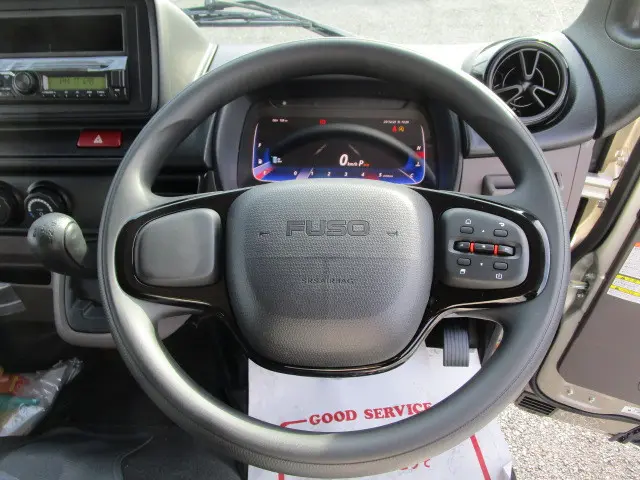 三菱 キャンター 2RG-FBA20(2WD)の写真9