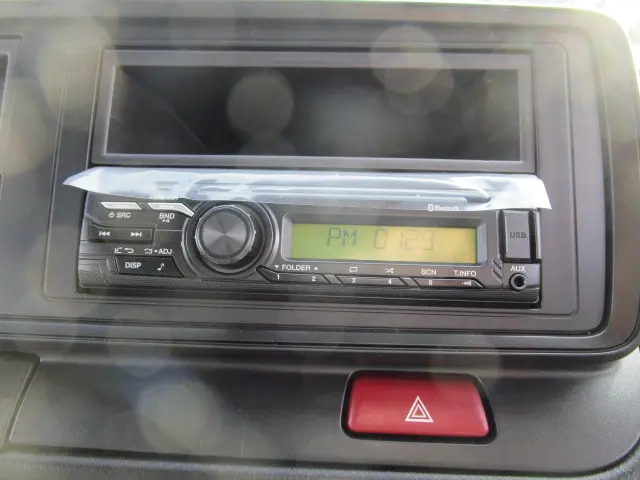 三菱 キャンター 2RG-FBA20(2WD)の写真12