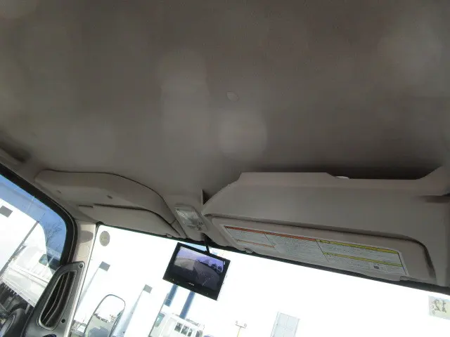 三菱 キャンター 2RG-FBA20(2WD)の写真15