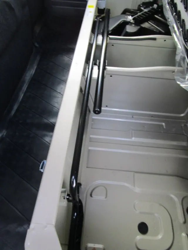 三菱 キャンター 2RG-FBA20(2WD)の写真22