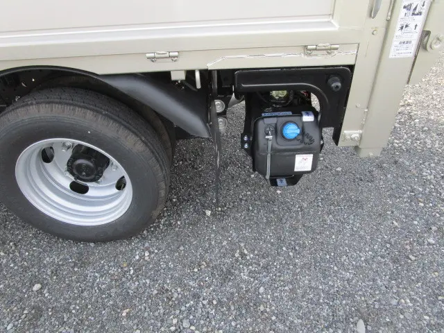 三菱 キャンター 2RG-FBA20(2WD)の写真29