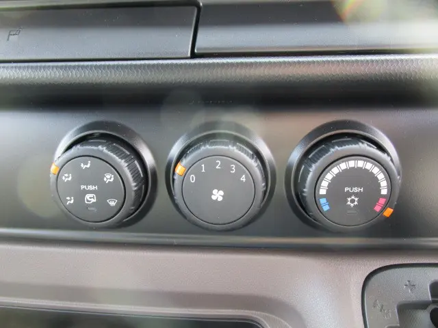 三菱 キャンター 2RG-FBA20(2WD)の写真16