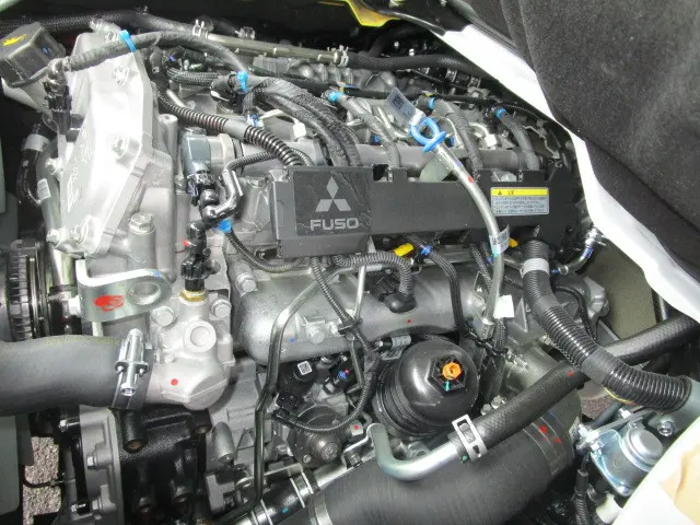 三菱 キャンター 2RG-FBA20(2WD)の写真30