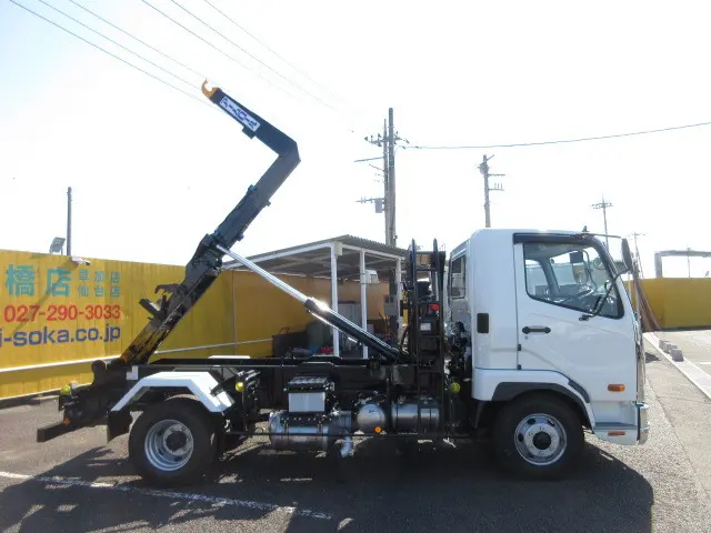 三菱 ファイター 2KG-FK72F(2WD)の写真13