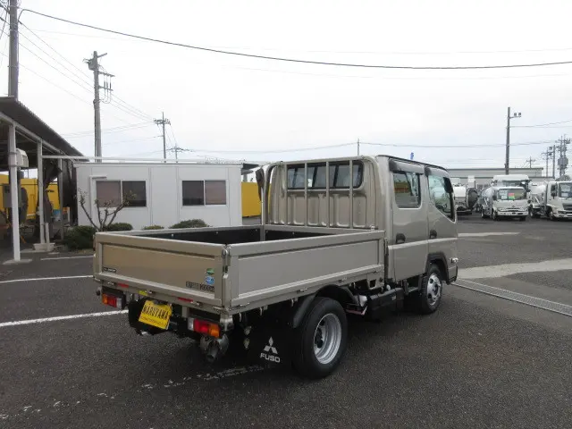 三菱 キャンター 2RG-FBA20(2WD)の写真4