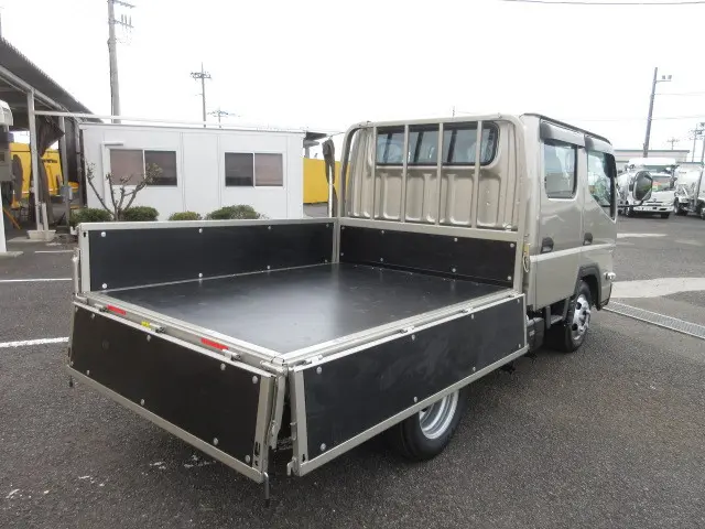 三菱 キャンター 2RG-FBA20(2WD)の写真12