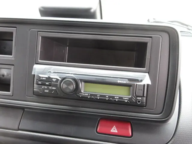 三菱 キャンター 2RG-FBA20(2WD)の写真21