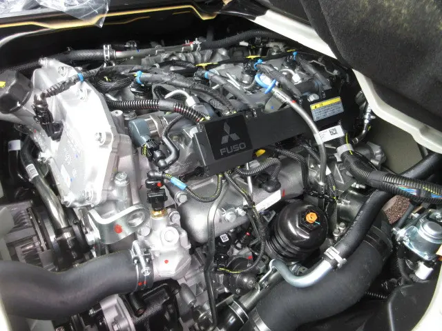 三菱 キャンター 2RG-FBA20(2WD)の写真32