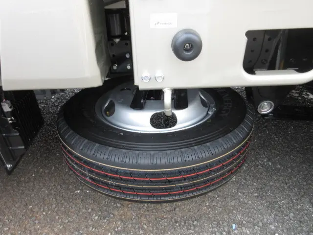 三菱 キャンター 2RG-FBA20(2WD)の写真48