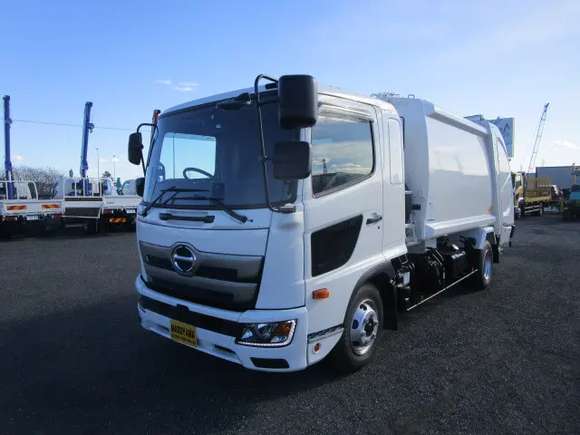 日野 レンジャー 2KG-FD2ABA(2WD)の写真1