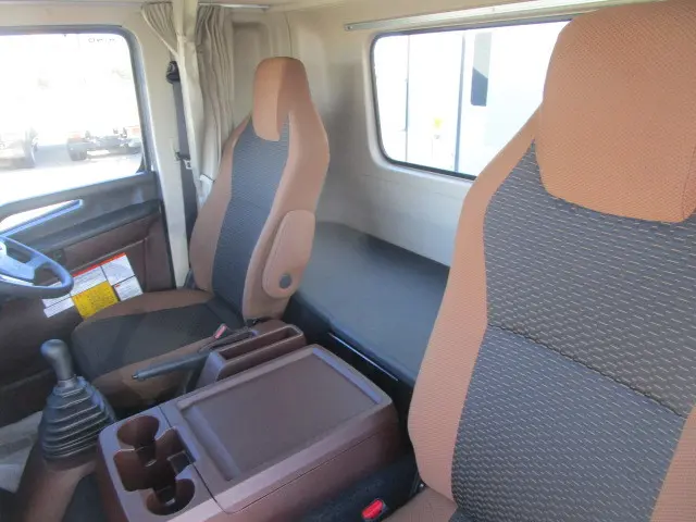 日野 レンジャー 2KG-FD2ABA(2WD)の写真16