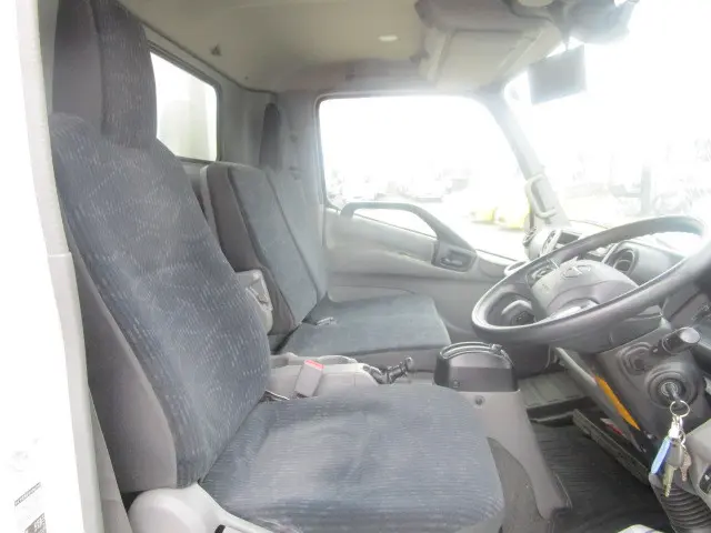 日野 デュトロ 2RG-XZU710M(2WD)の写真8