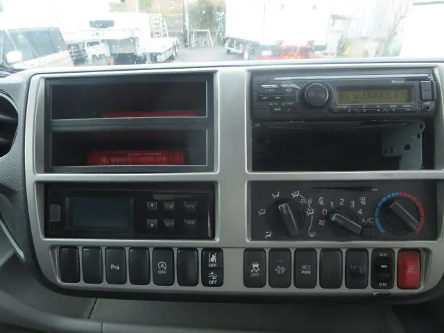 日野 デュトロ 2RG-XZU710M(2WD)の写真13