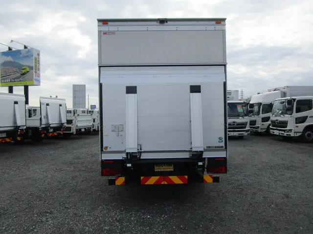 三菱 キャンター 2RG-FEB80(2WD)の写真7