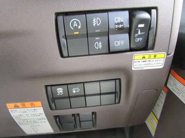 三菱 キャンター 2RG-FEB80(2WD)の写真14