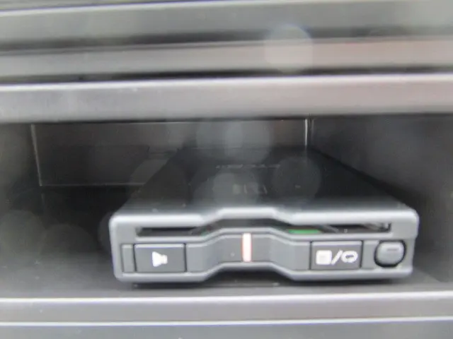 三菱 キャンター 2RG-FEB80(2WD)の写真16