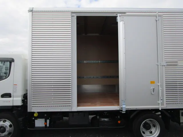 三菱 キャンター 2RG-FEB80(2WD)の写真36