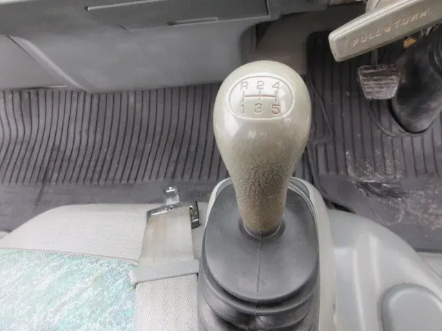 三菱 キャンター KK-FD50AB(4WD)の写真17