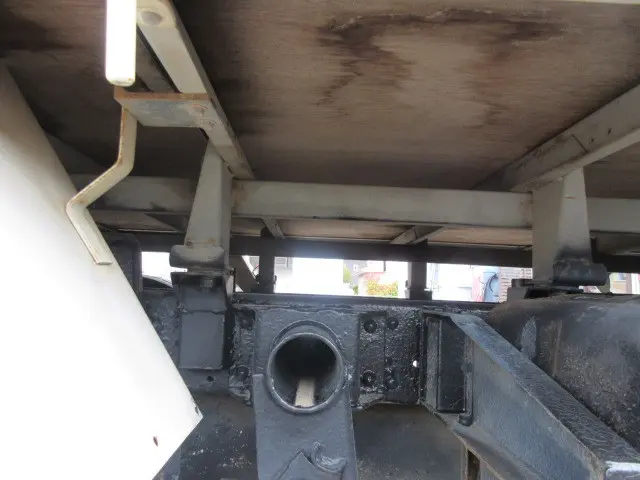 三菱 キャンター KK-FD50AB(4WD)の写真32