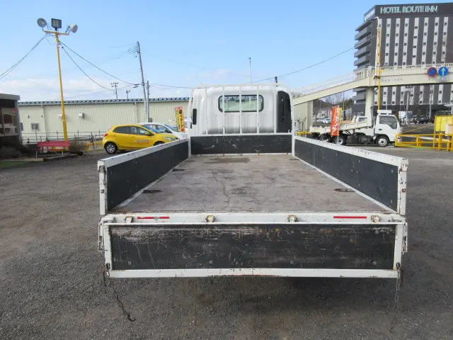 いすゞ エルフ 2PG-NPS88AR(4WD)の写真8