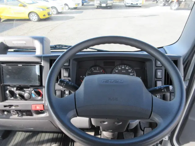 いすゞ エルフ 2PG-NPS88AR(4WD)の写真13