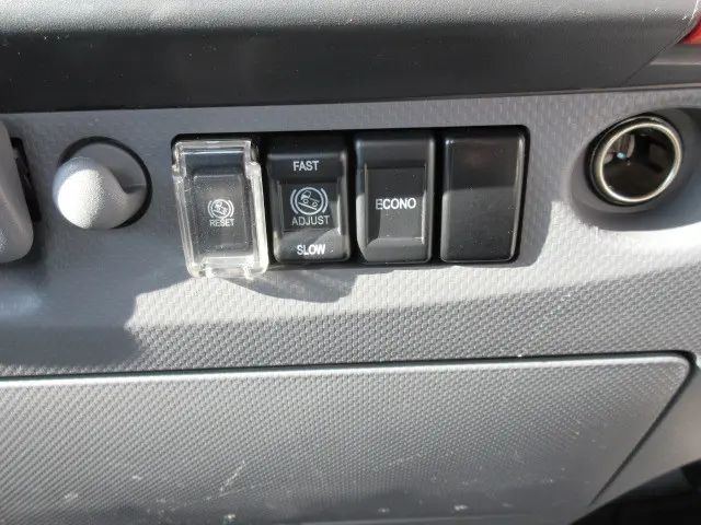 いすゞ エルフ 2PG-NPS88AR(4WD)の写真19