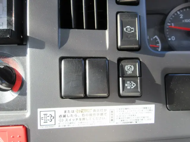 いすゞ エルフ 2PG-NPS88AR(4WD)の写真20