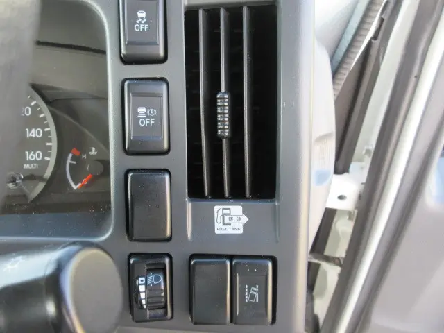 いすゞ エルフ 2PG-NPS88AR(4WD)の写真21
