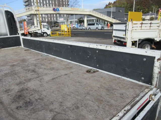 いすゞ エルフ 2PG-NPS88AR(4WD)の写真46