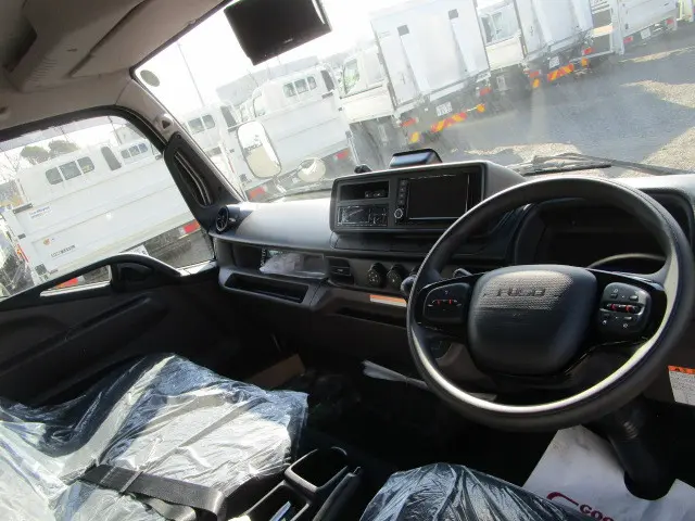 三菱 キャンター 2RG-FEB80(2WD)の写真11