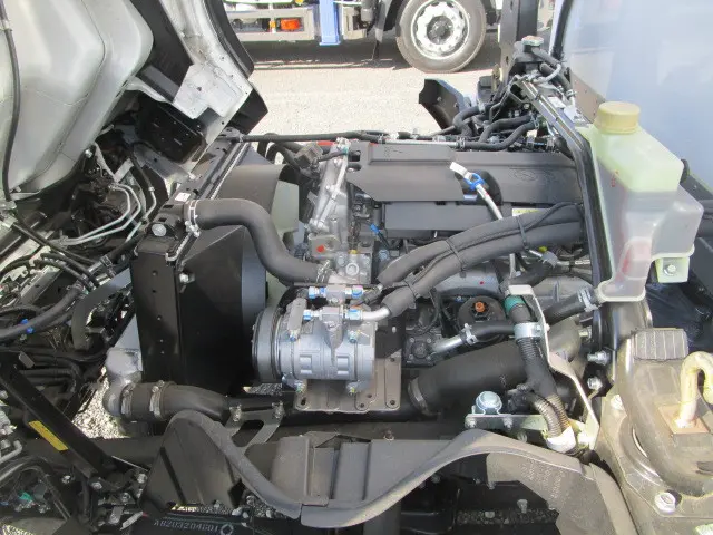 三菱 キャンター 2RG-FEB80(2WD)の写真26