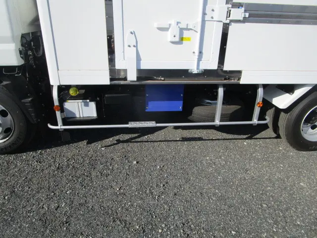 三菱 キャンター 2RG-FEB80(2WD)の写真32