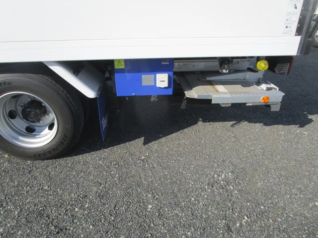 三菱 キャンター 2RG-FEB80(2WD)の写真33