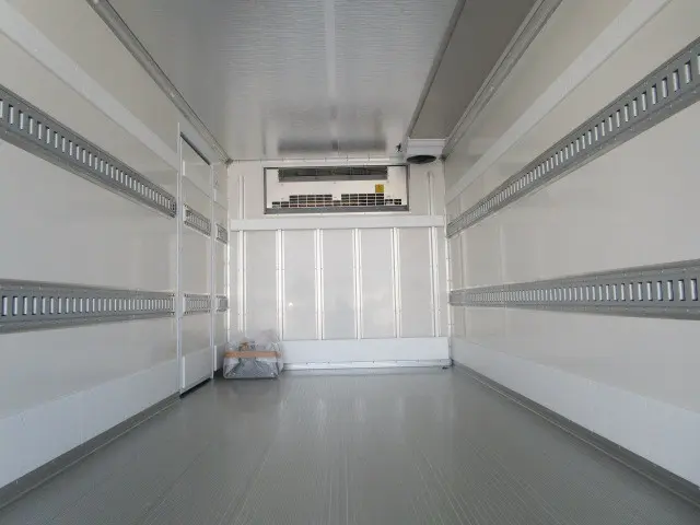 三菱 キャンター 2RG-FEB80(2WD)の写真37