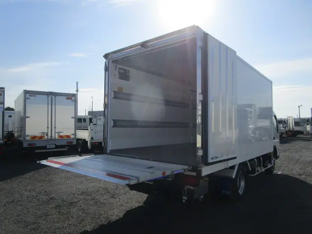 三菱 キャンター 2RG-FEB80(2WD)の写真40