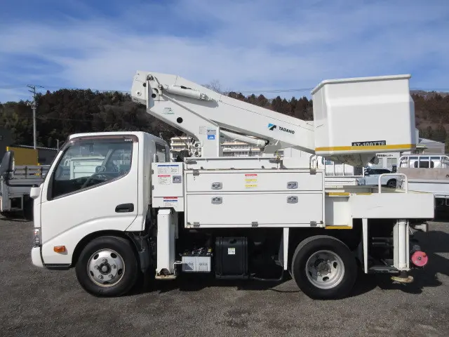 日野 デュトロ TKG-XZU600X(2WD)の写真5