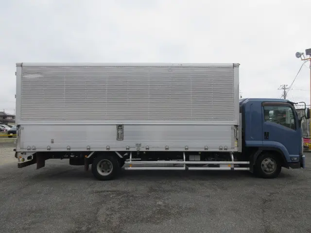 いすゞ フォワード TKG-FRR90S2(2WD)の写真6