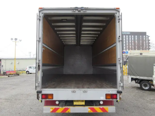 いすゞ フォワード TKG-FRR90S2(2WD)の写真8