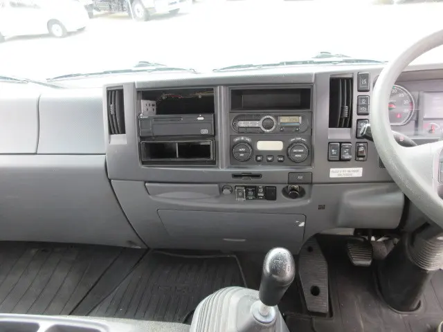 いすゞ フォワード TKG-FRR90S2(2WD)の写真13