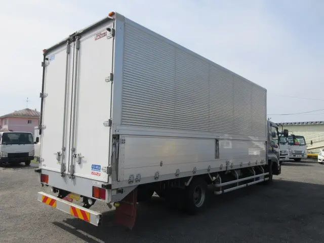 いすゞ フォワード TKG-FRR90S2(2WD)の写真4