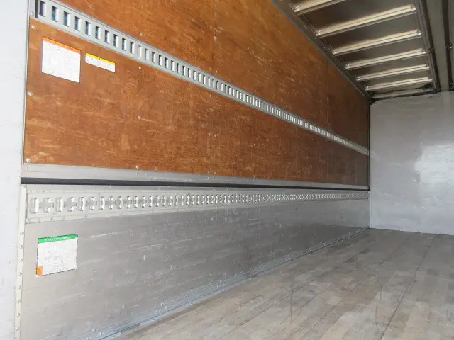 いすゞ フォワード TKG-FRR90S2(2WD)の写真10