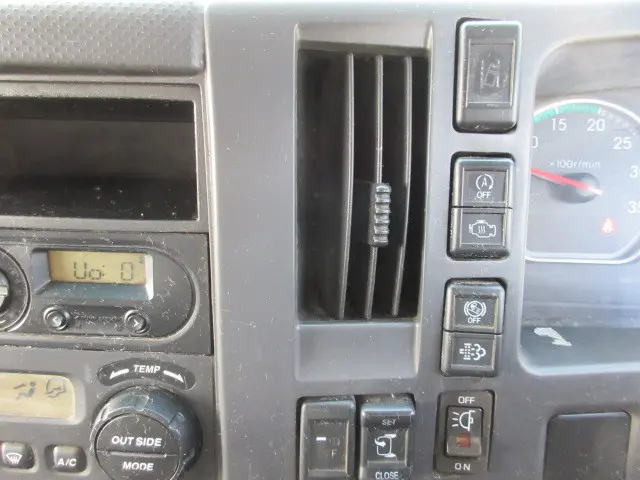 いすゞ フォワード TKG-FRR90S2(2WD)の写真16