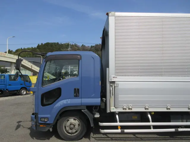 いすゞ フォワード TKG-FRR90S2(2WD)の写真23