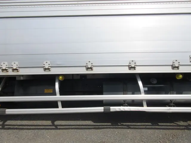 いすゞ フォワード TKG-FRR90S2(2WD)の写真24