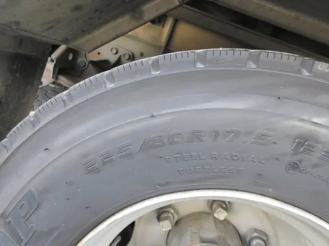 いすゞ フォワード TKG-FRR90S2(2WD)の写真35