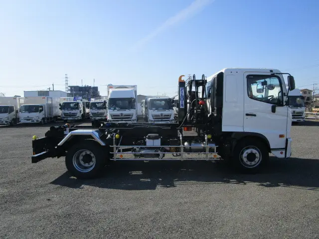 日野 レンジャー 2KG-FE2ACA(2WD)の写真5