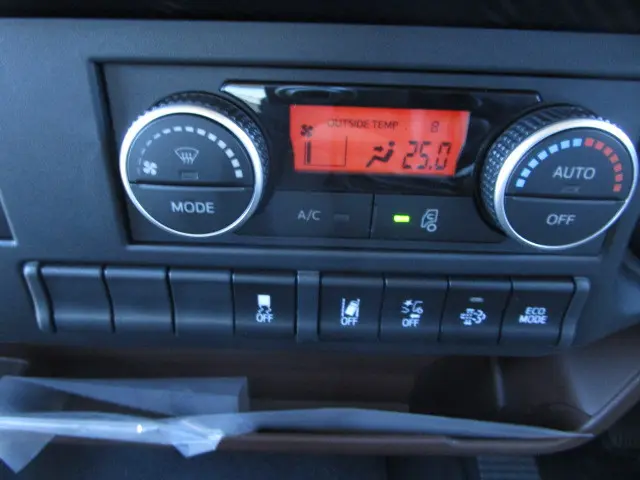 日野 レンジャー 2KG-FE2ACG(2WD)の写真18