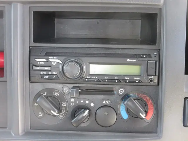 いすゞ エルフ 2RG-NPR88AR(2WD)の写真20