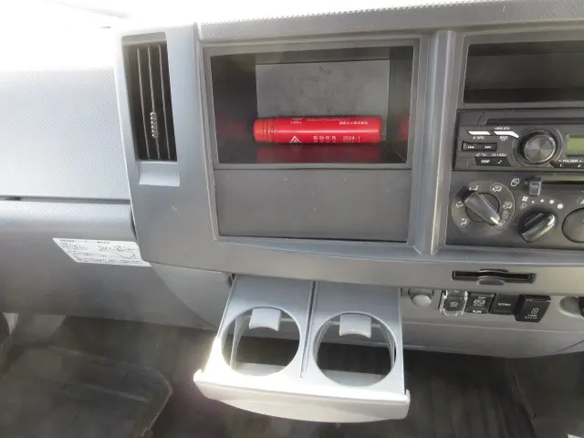 いすゞ エルフ 2RG-NPR88AR(2WD)の写真22